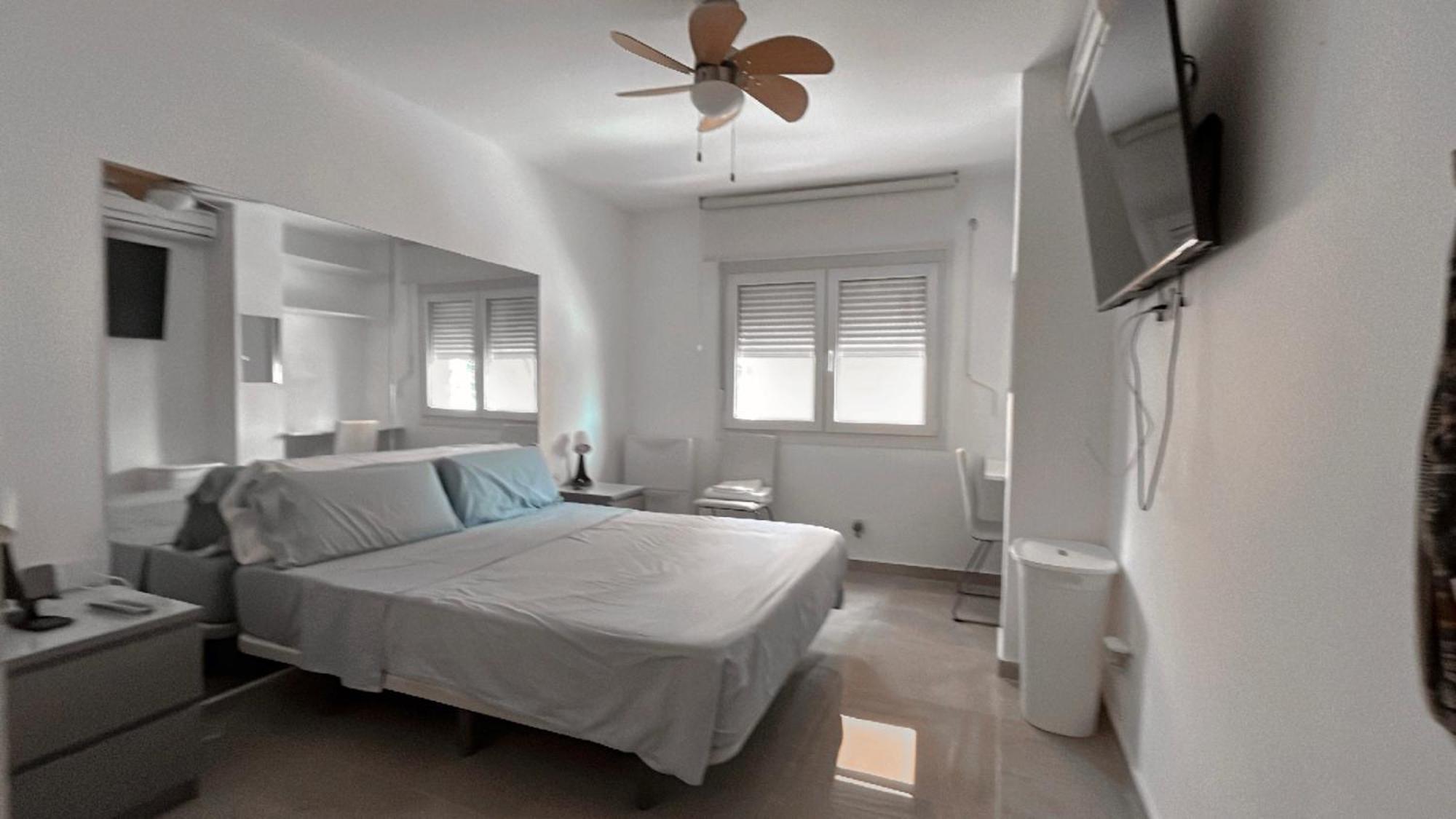 Precioso Dormitorio En El Centro De Torremolinos Exterior foto